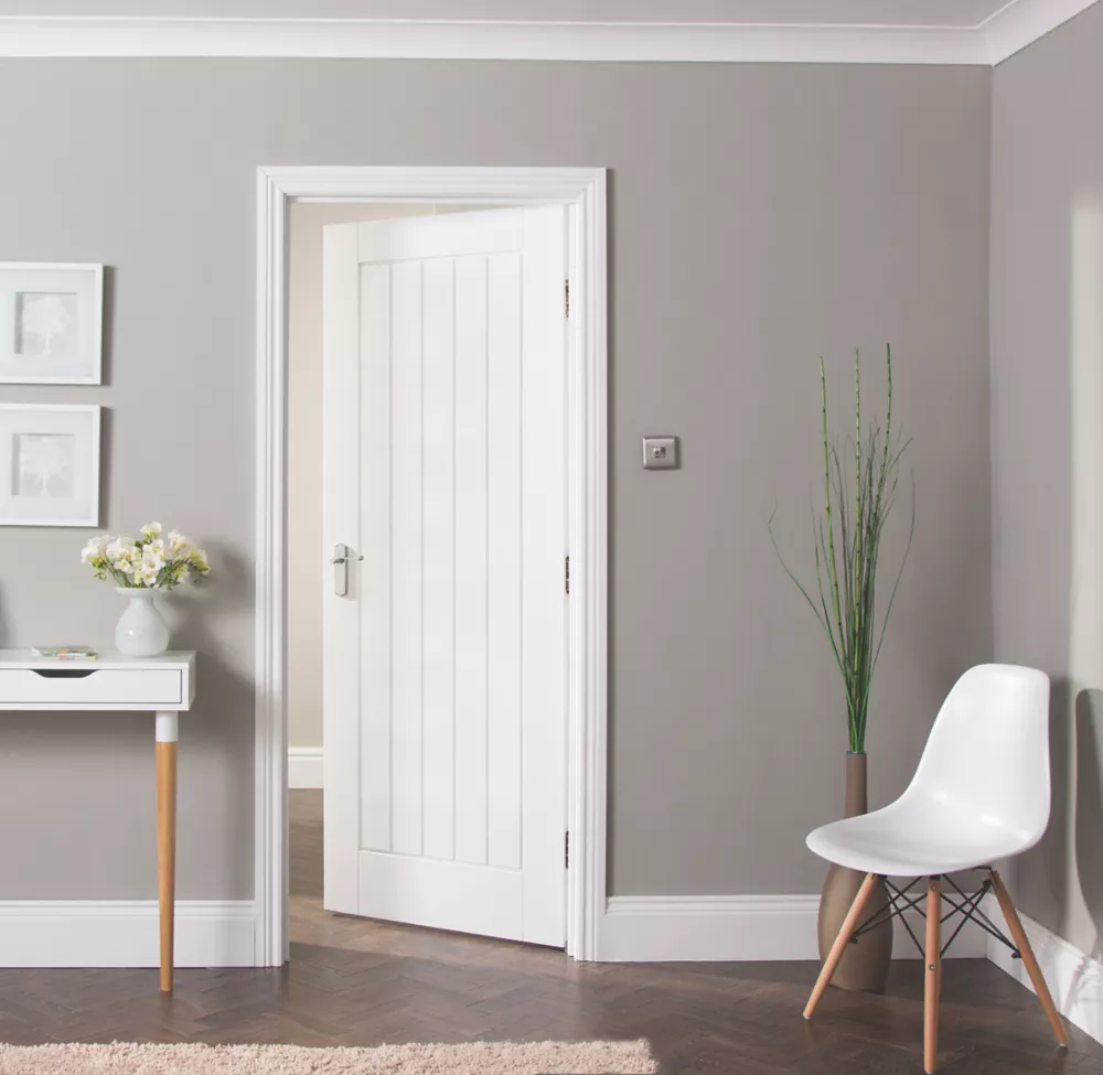 Jeld-Wen Primed White Wooden Cottage Internal Door 1981 X 686mm 3 Jeld-Wen Primed White Wooden Cottage Internal Door 1981 X 686mm