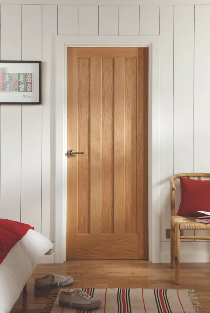 Jeld-Wen Aston Unfinished Oak Veneer Wooden 3-Panel Internal Door 1981 X 686mm 4 Jeld-Wen Aston Unfinished Oak Veneer Wooden 3-Panel Internal Door 1981 X 686mm - Image 2