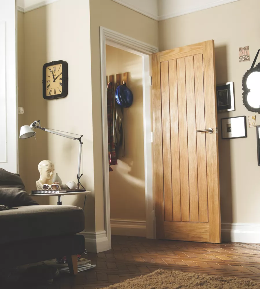 Jeld-Wen Unfinished Oak Veneer Wooden Cottage Internal Fire Door 1981 X 762mm 4 Jeld-Wen Unfinished Oak Veneer Wooden Cottage Internal Fire Door 1981 X 762mm - Image 2