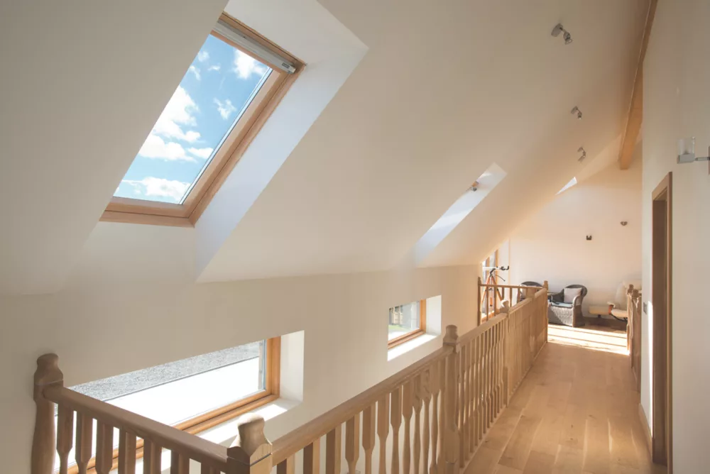 Keylite Manual Centre-Pivot Grey & Pine Timber Roof Window Clear 550 X 780mm 5 Keylite Manual Centre-Pivot Grey & Pine Timber Roof Window Clear 550 X 780mm - Image 3