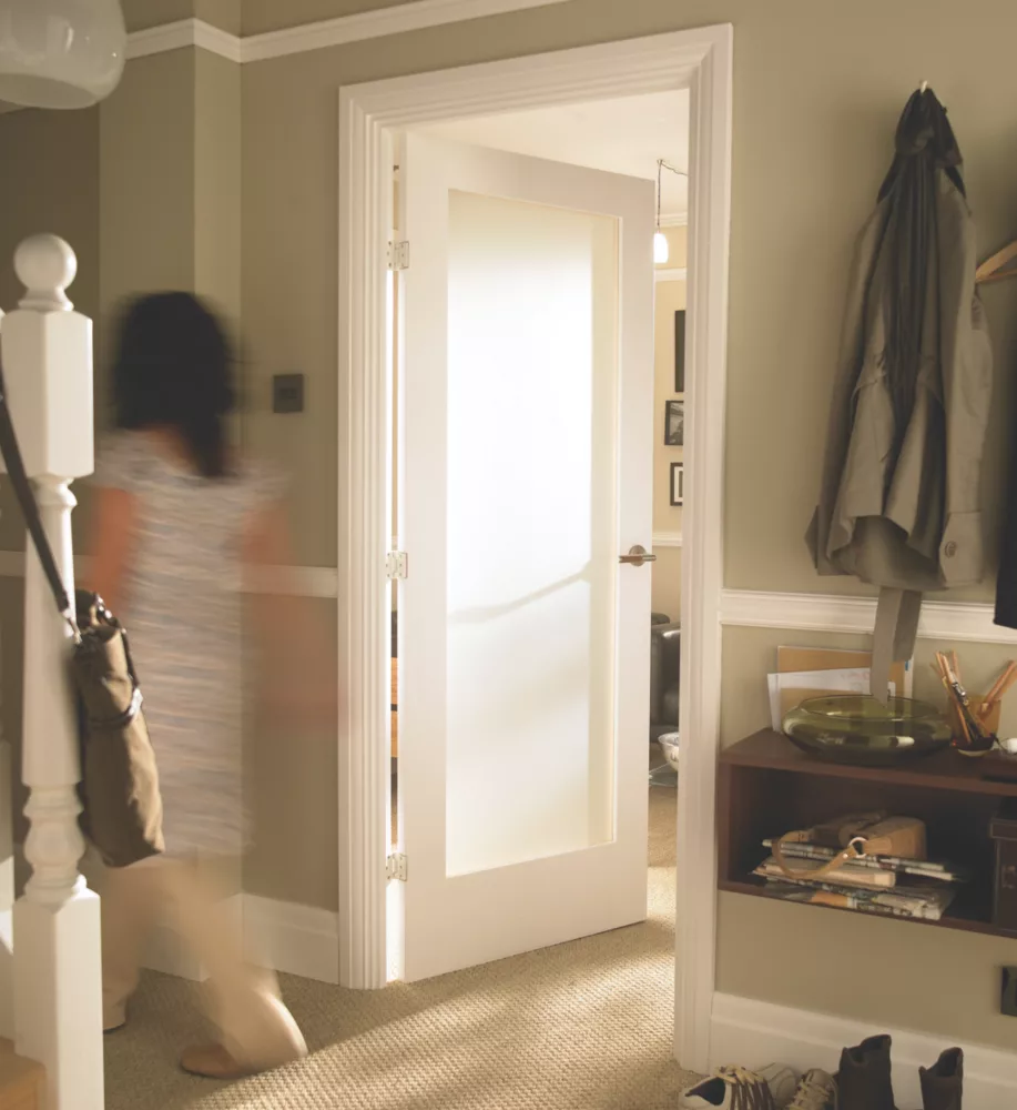 Jeld-Wen 1-Obscure Light Primed White Wooden 1-Panel Shaker Internal Door 1981 X 838mm 4 Jeld-Wen 1-Obscure Light Primed White Wooden 1-Panel Shaker Internal Door 1981 X 838mm - Image 2