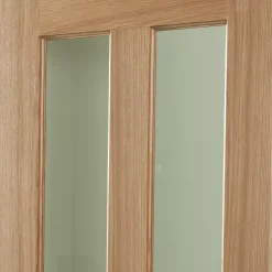 Jeld-Wen Oregon 2-Clear Light Unfinished Oak Veneer Wooden 4-Panel Internal Door 1981 X 762mm 8 Jeld-Wen Oregon 2-Clear Light Unfinished Oak Veneer Wooden 4-Panel Internal Door 1981 X 762mm -ClearAmber shop 71077 A2