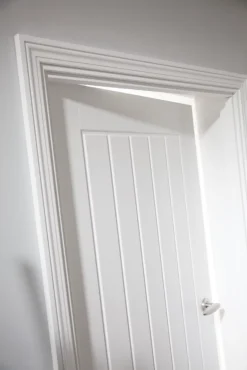 Jeld-Wen Newark Primed White Wooden Cottage Internal Door 2040 X 726mm -ClearAmber shop 80262 A4