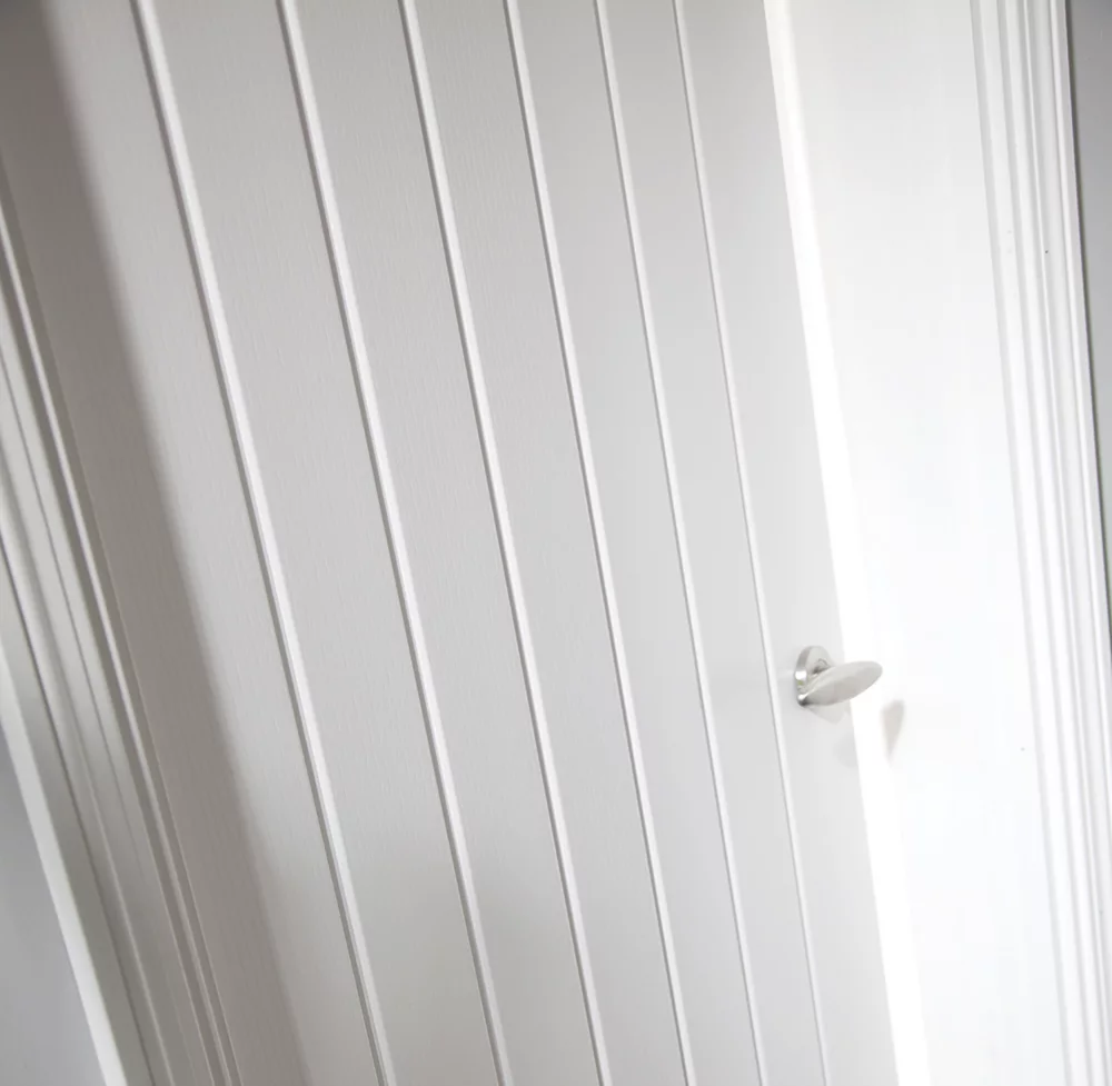 Jeld-Wen Newark Primed White Wooden Cottage Internal Fire Door 1981 X 686mm 5 Jeld-Wen Newark Primed White Wooden Cottage Internal Fire Door 1981 X 686mm - Image 3