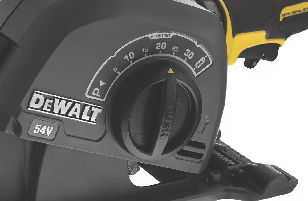 DeWalt DCG200T2-GB 125mm 54V 2 X 6.0Ah Li-Ion XR FlexVolt Brushless Cordless Wall Chaser 5 DeWalt DCG200T2-GB 125mm 54V 2 X 6.0Ah Li-Ion XR FlexVolt Brushless Cordless Wall Chaser - Image 3